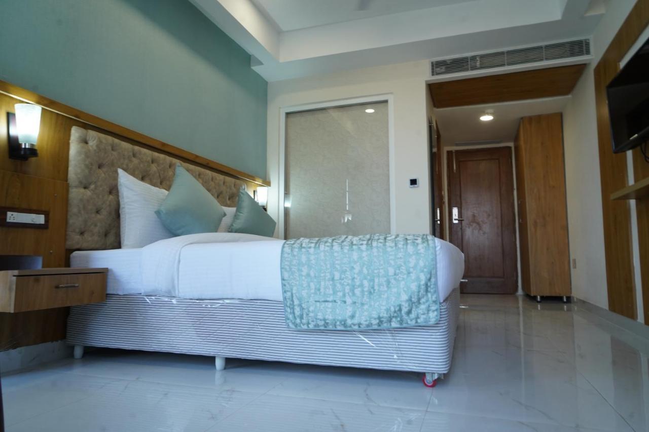 Hotel Shanti Sagar Kharar Luaran gambar