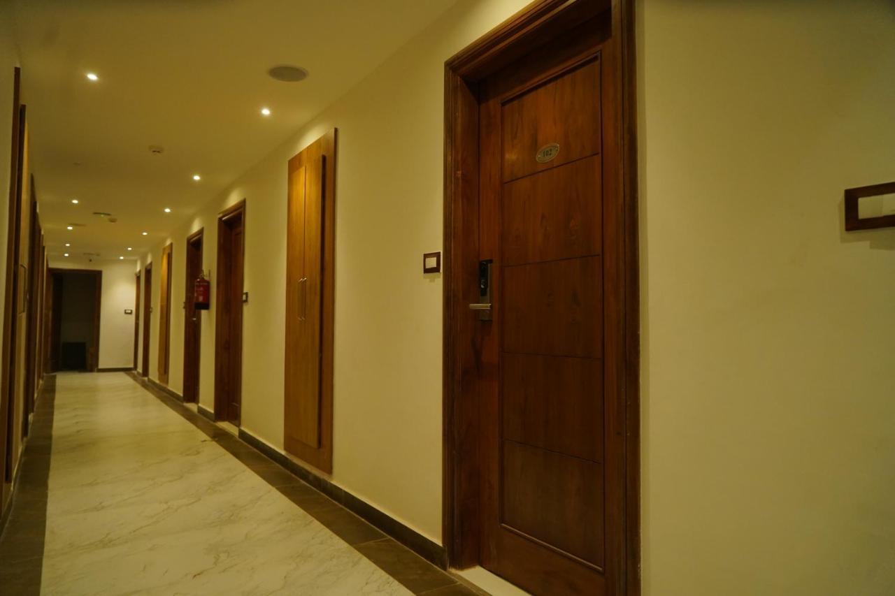 Hotel Shanti Sagar Kharar Luaran gambar
