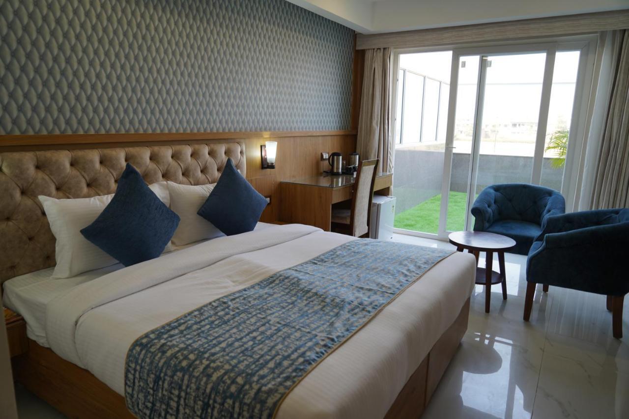 Hotel Shanti Sagar Kharar Luaran gambar