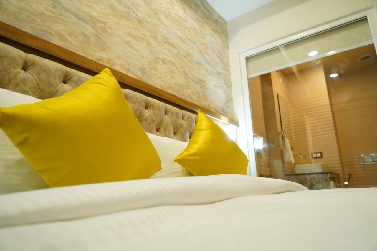 Hotel Shanti Sagar Kharar Luaran gambar