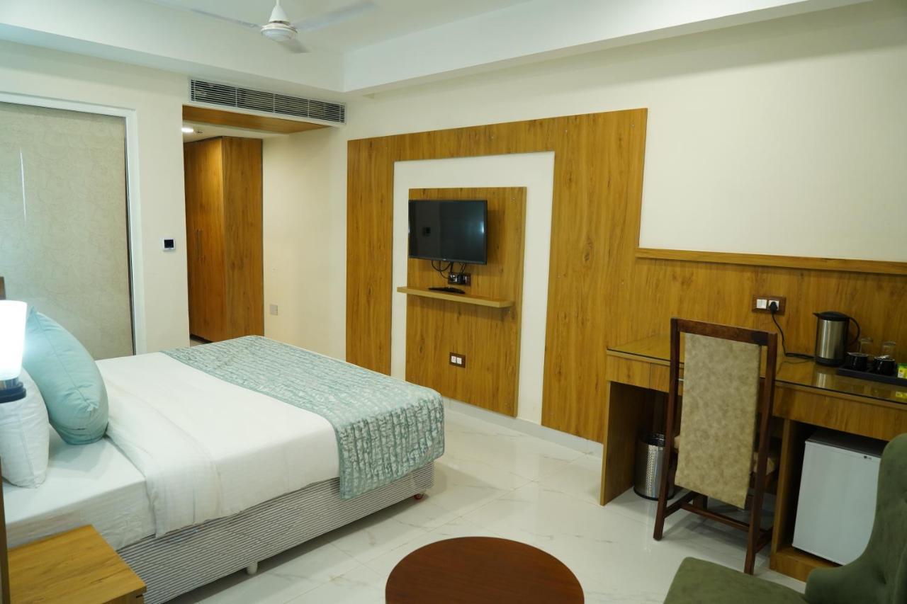 Hotel Shanti Sagar Kharar Luaran gambar
